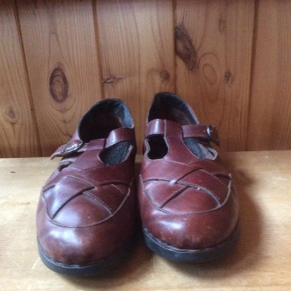 Zeeta Cinnamon Criss-cross Mary Jane Style Leather Buckle Shoes Size 41-US 9.5 - Picture 1 of 7